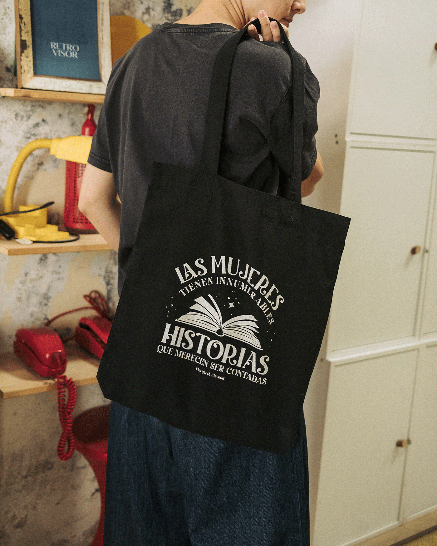 Las mujeres tienen innumerables historias que merecen ser contadas ✨ | Totebag