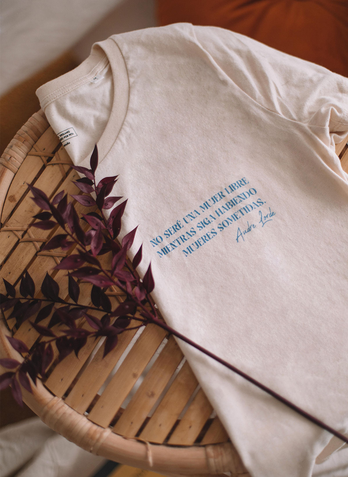 No seré una mujer libre mientras siga habiendo mujeres sometidas 🖊 Audre Lorde
