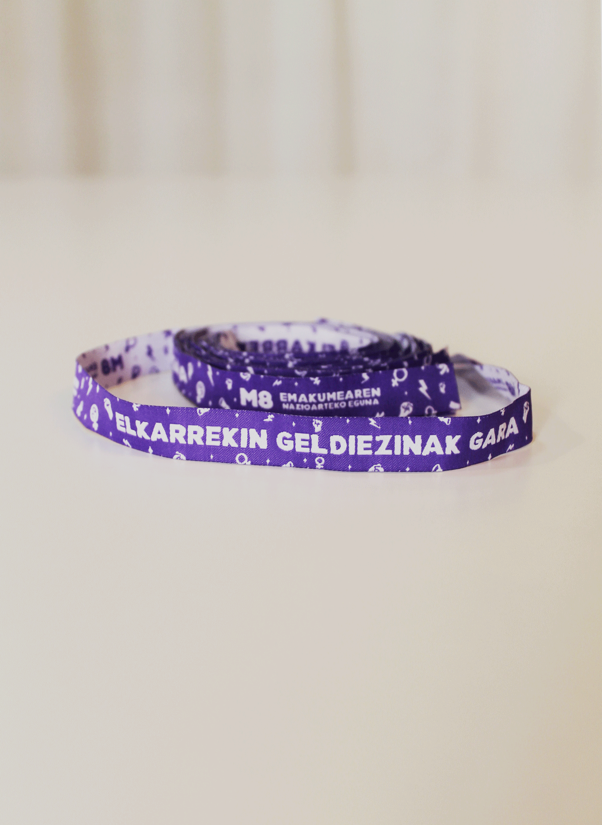 Pack 10 pulseras 8M 2022 | Elkarrekin geldiezinak gara