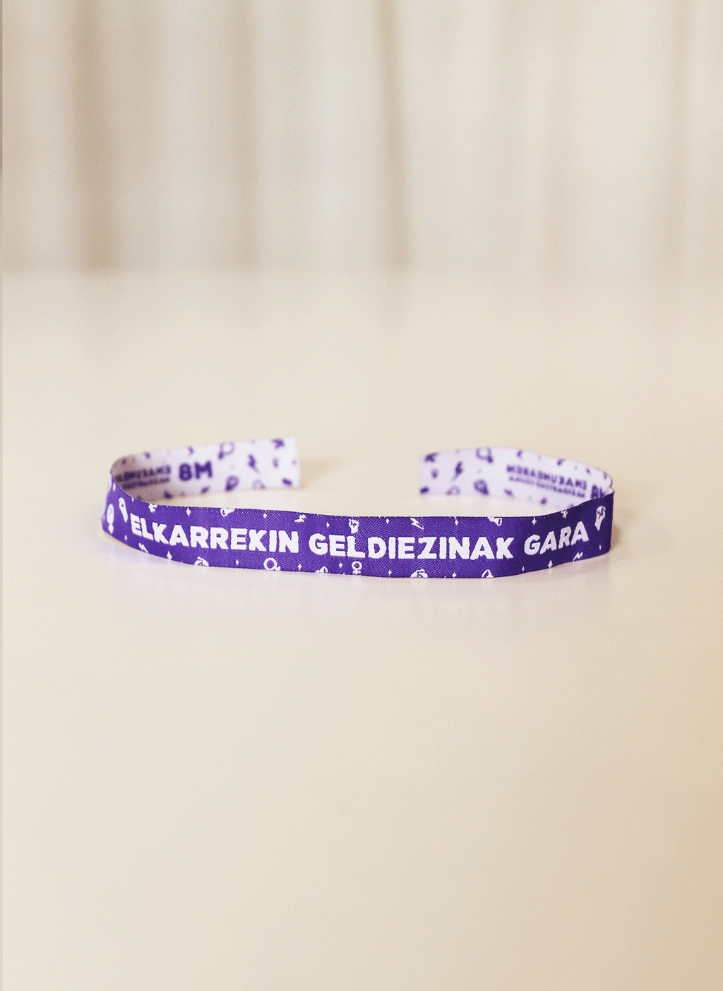 Pack 10 pulseras 8M 2022 | Elkarrekin geldiezinak gara