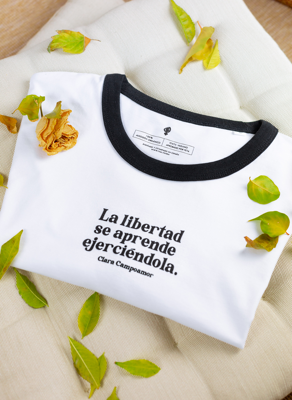 La libertad se aprende ejerciéndola 🗳 Clara Campoamor
