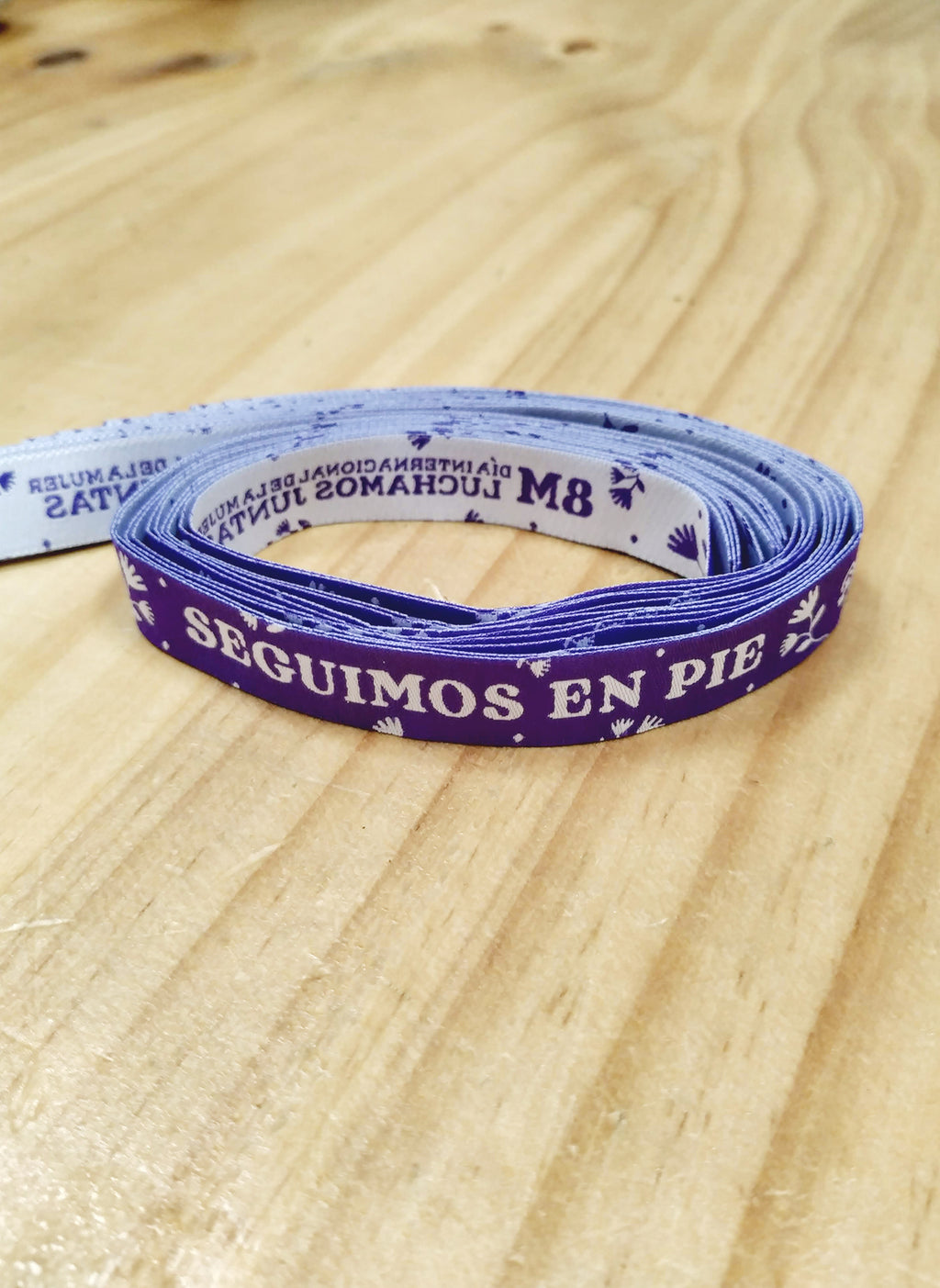 Pack 10 pulseras 8M 2023 | Seguimos en pie, luchamos juntas.